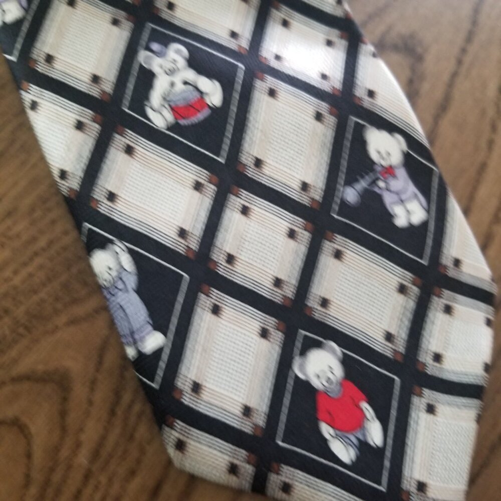 Daniel & Ellissa Men's Novelty Print Bear Silk Tie - Picture 2 of 6